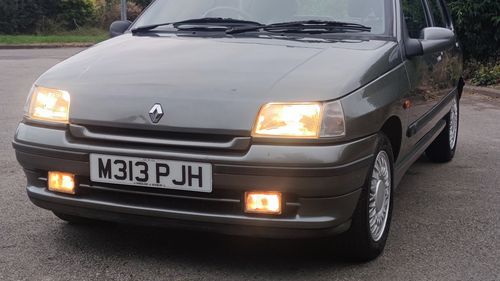Picture of 1994 Renault Clio Baccara 1.8 8v 5 door - For Sale