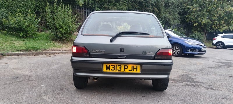 1994 Renault Clio - 7