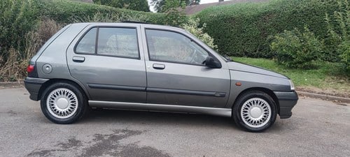 1994 Renault Clio - 8