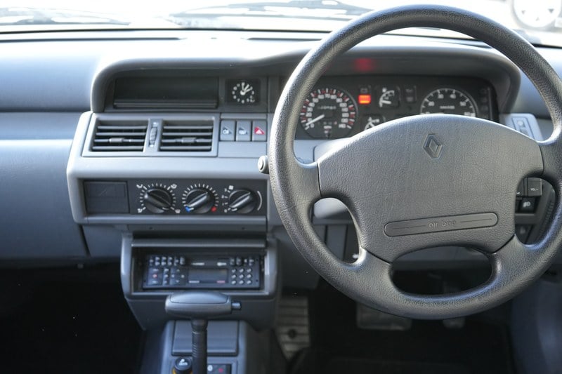 1995 Renault Clio