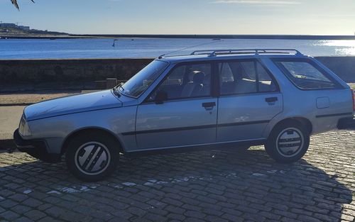 1984 Renault 18 (picture 1 of 48)