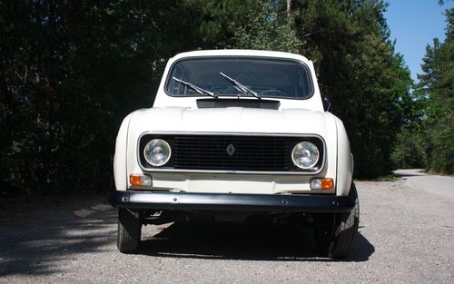 1982 Renault 4L (picture 1 of 22)
