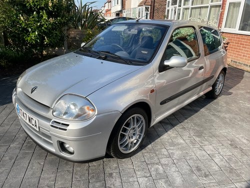 2000 Renault Clio Sport 172