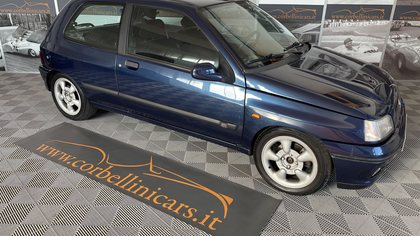 Renault Clio 1.8 16v A/C