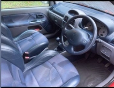 2001 Renault Clio - 8
