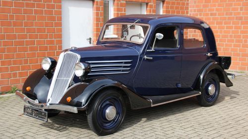 Picture of 1935 Renault Celtaquatre ZR2, TÜV und H, viertürige Limousine - For Sale