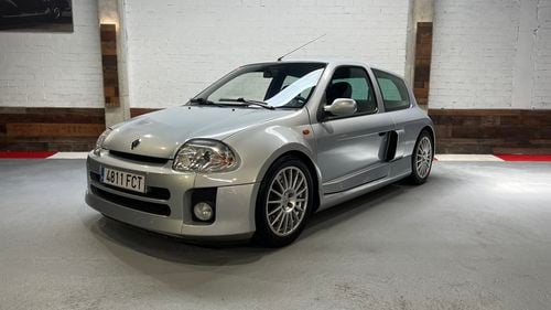 Picture of 2002 Renault Clio V6 - For Sale