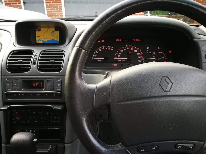 2000 Renault Laguna