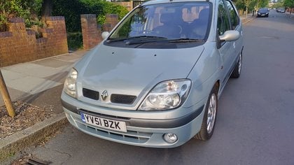 Classic 2001 Renault Scenic-ULEZ FREE, FSH 1 previous owner