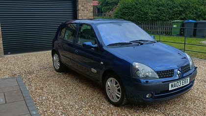 2003 Renault Clio 1.6 16v - 19k miles only!