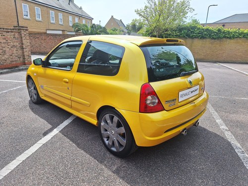 2004 Renault Clio 182
