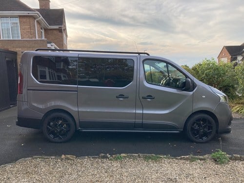 2017 Superb Renault Trafic SL27dci Business + NO VAT For Sale
