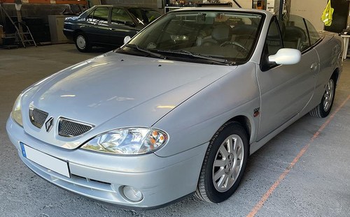 2002 RENAULT Megane 1 Cabriolet 1.6 16S - 110 - BVA - 2 In vendita