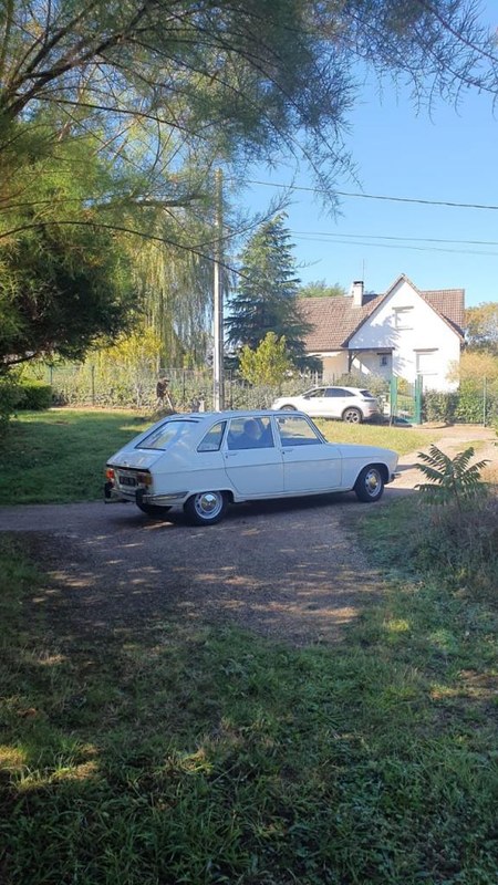 1972 Renault R16 - 2 1972 Renault R16 - 2