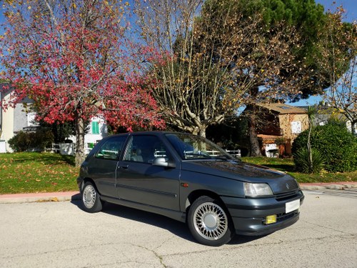 1992 Renault Clio 1.7 BACCARA