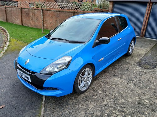 2011Clio Renaultsport RS 200