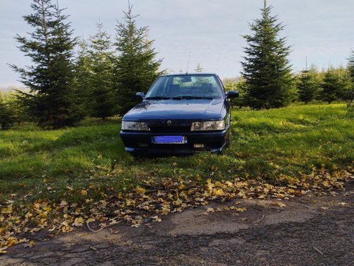 RENAULT 21 (R21) R21 2L TURBO - 1993 A vendre