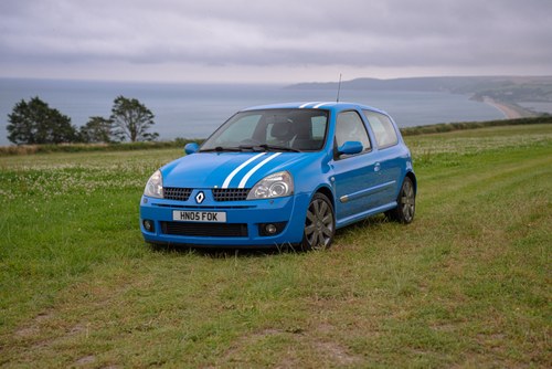 2005 Renault Clio 182