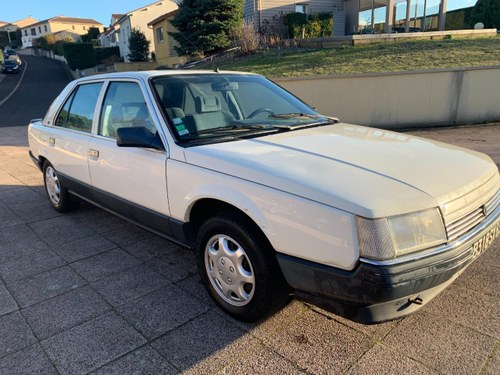 RENAULT 25 (R25) - 1986 A vendre