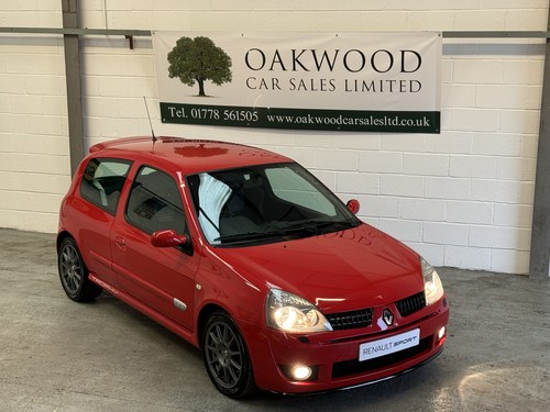 A Cherished 2005 Renaultsport Clio 182 2.0 Trophy - Recaro's