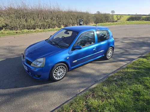 2005 Renault Clio 182