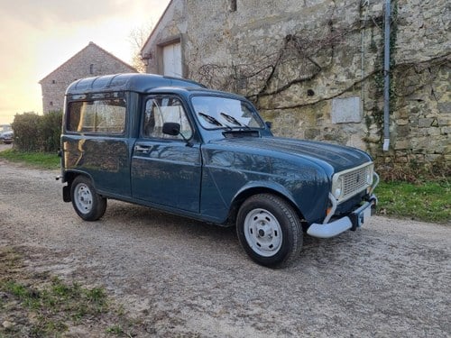 1984 RENAULT 4L (R4L) F4 Break A vendre