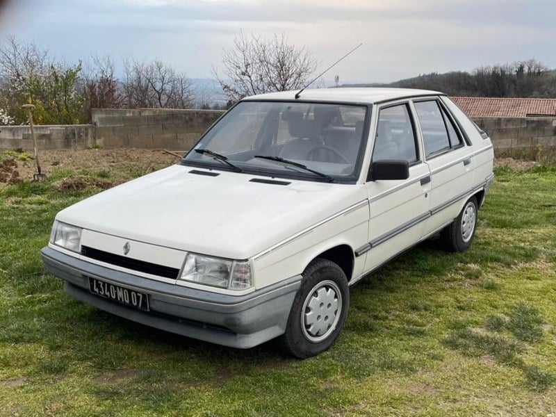 Renault 11 For Sale | Car and Classic