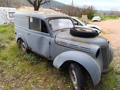 RENAULT Juvaquatre Fourgon - 1957 For Sale
