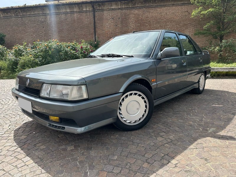 Rapid Classics: Eine Suche. Alle Oldtimer. 9 » Rapid Classics: Eine Suche. Alle Oldtimer. 1990 Renault 21 TURBO 175cv