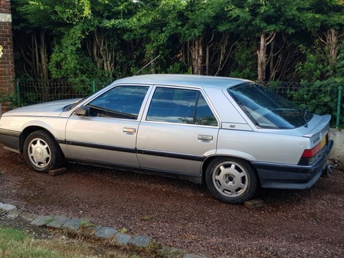 RENAULT 25 (R25) GTX B29EO5 - 1988 À venda