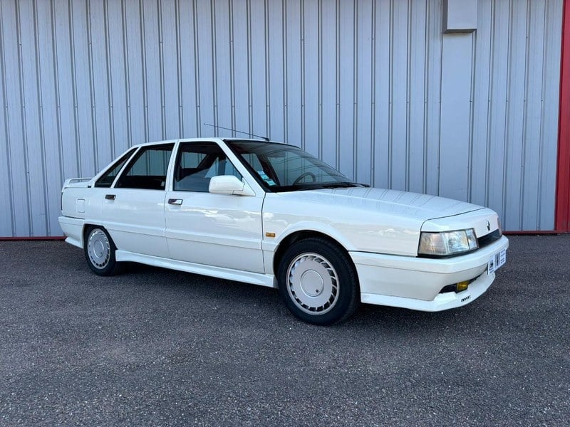 RENAULT 21 2L TURBO 1988 1/43 BOITE D'ORIGINE - Boutique Loisir et RENAULT 21 2L TURBO 1988 1/43 BOITE D'ORIGINE - Boutique Loisir et