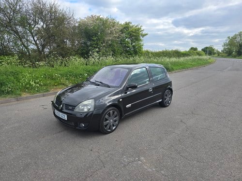 2005 Renault Clio 182