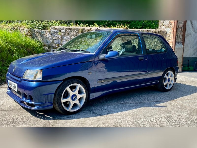 Clio Rsi Renault Clio à Vendre - Enchères et Annonces | Car & Classic