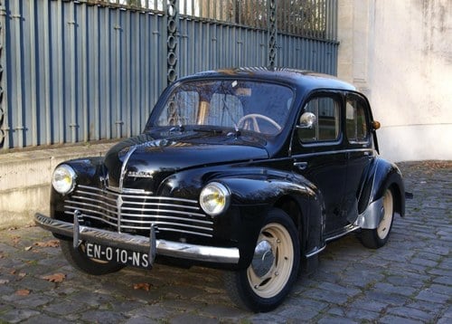 1950 RENAULT 4CV R1060 A vendre