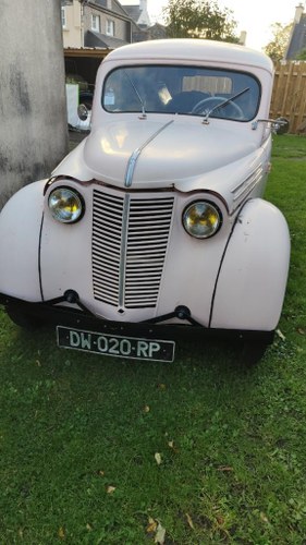 1960 Renault Juvaquatre Till salu