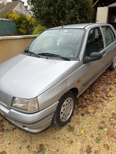 1994 RENAULT Clio 1.4l RT alizé À venda