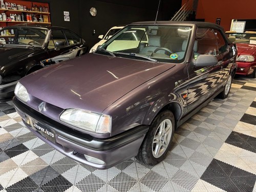 1992 Renault 19 Convertible À venda