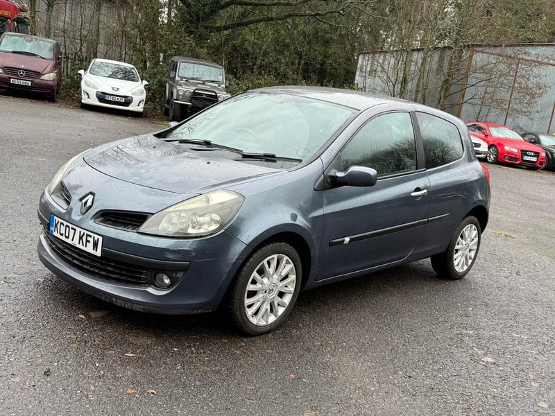 2007 Renault Clio - 1 2007 Renault Clio - 1