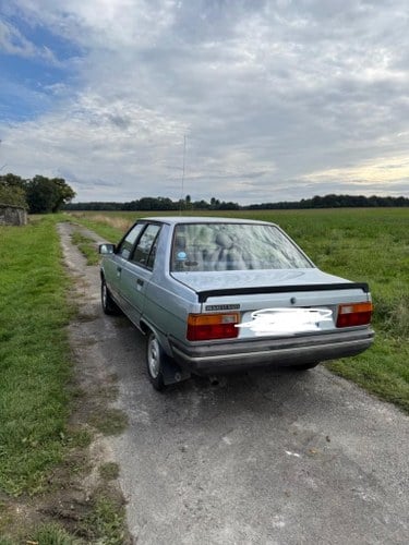 1983 RENAULT 9 (R9) Gtl À venda