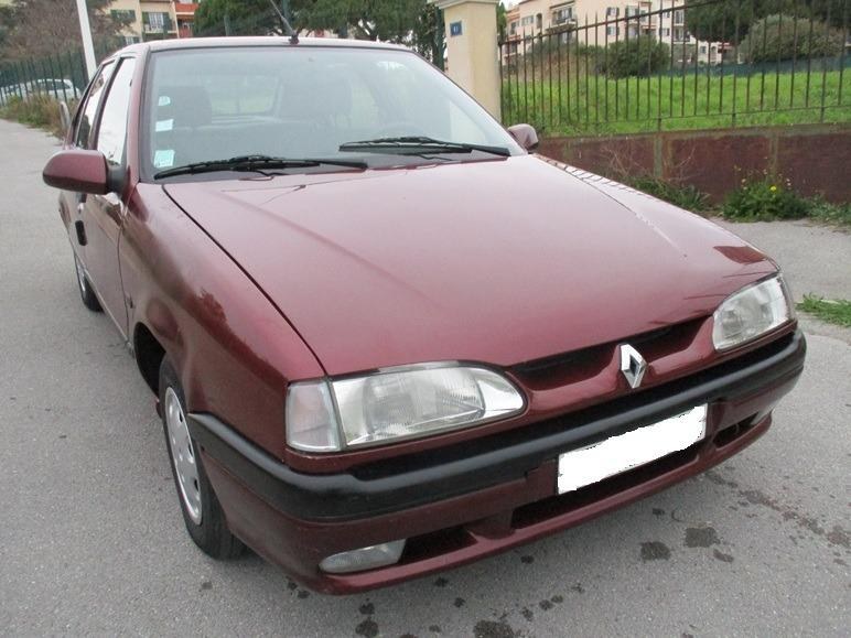 1994 Renault 19 - 1 1994 Renault 19 - 1