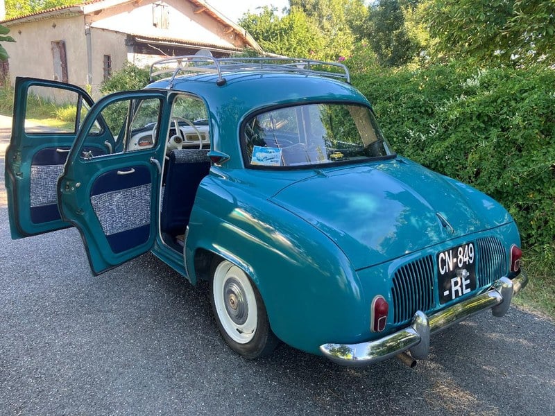 1960 Renault Dauphine - 2 1960 Renault Dauphine - 2