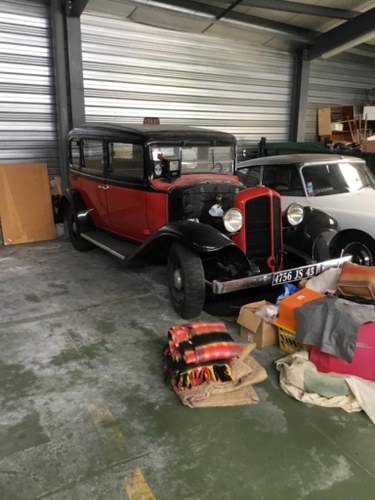 1933 RENAULT Vivaquatre Kz 11 taxi g Te koop