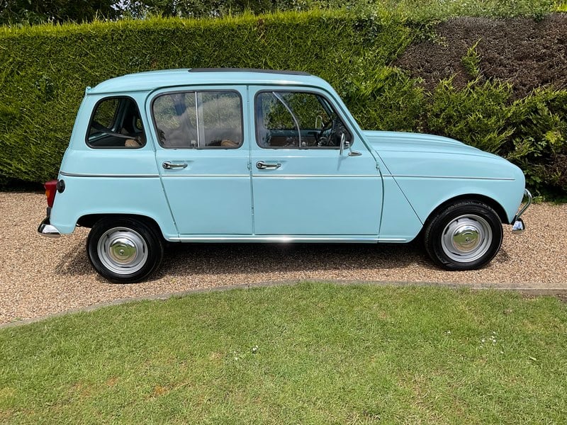 1979 Renault 4L - 2 1979 Renault 4L - 2