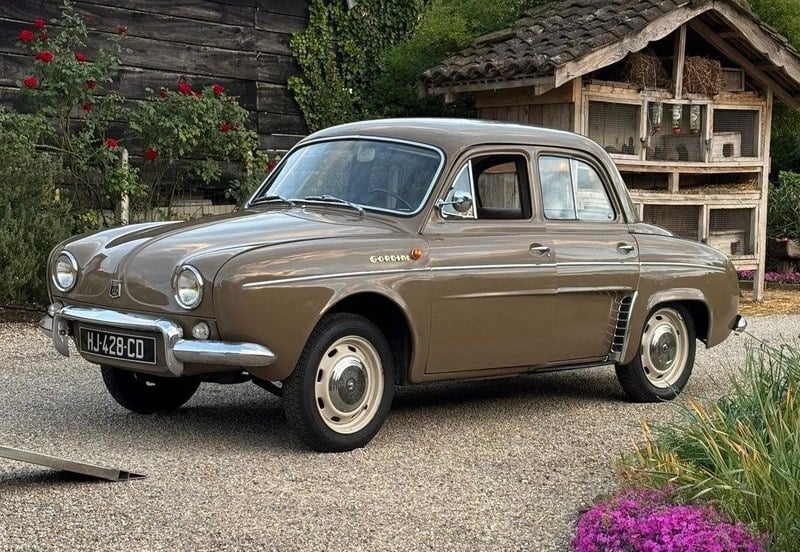 1964 Renault Dauphine - 1 1964 Renault Dauphine - 1