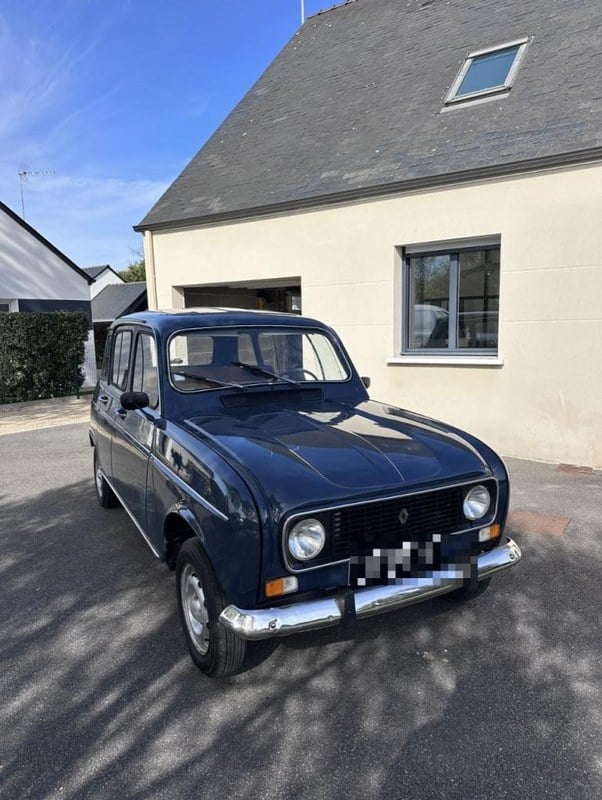 1982 Renault 4L - 1 1982 Renault 4L - 1