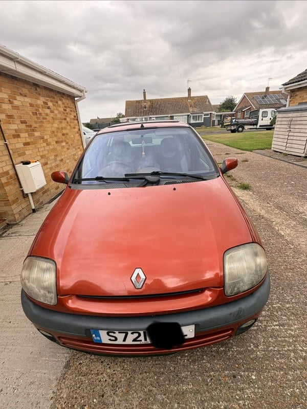 1998 Renault Clio - 1 1998 Renault Clio - 1