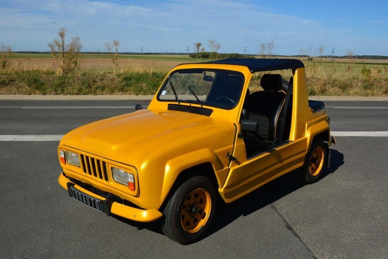 1983 Renault 4L - 1 1983 Renault 4L - 1