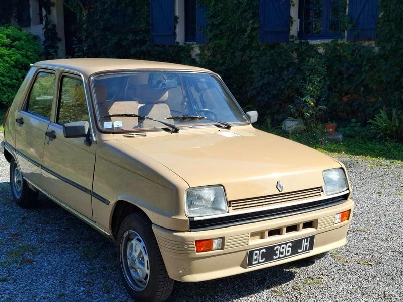 1984 Renault 5 - 1 1984 Renault 5 - 1