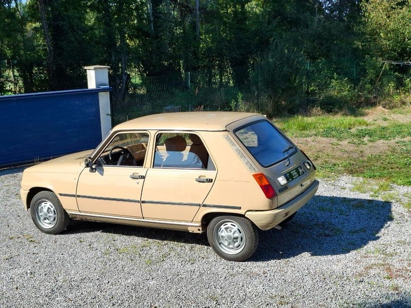 1984 Renault 5 - 2 1984 Renault 5 - 2