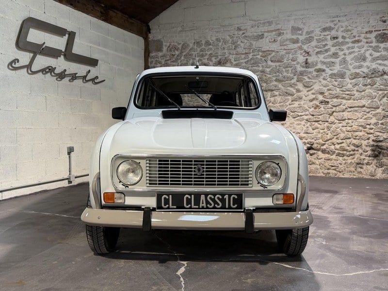 1993 Renault 4L - 1 1993 Renault 4L - 1